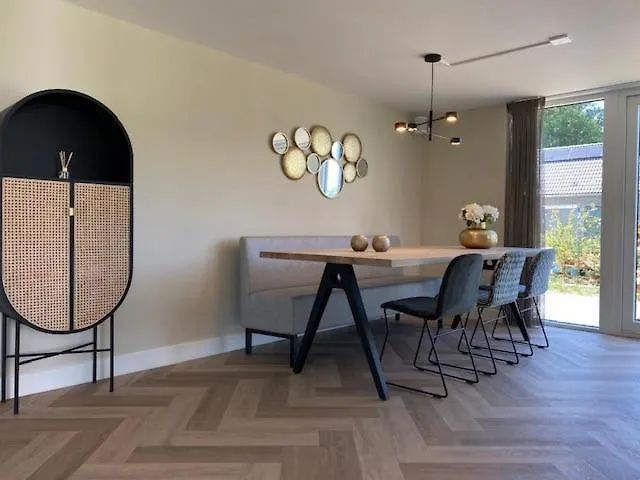 Дом отдыха Modern By Droomvilla Синт-Мартен